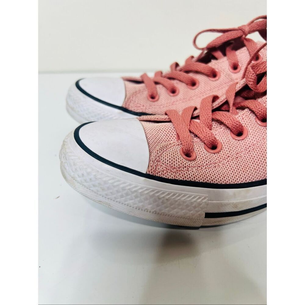 Converse Pink Low Top Sneakers Sz 9 New condition - Picture 5 of 8